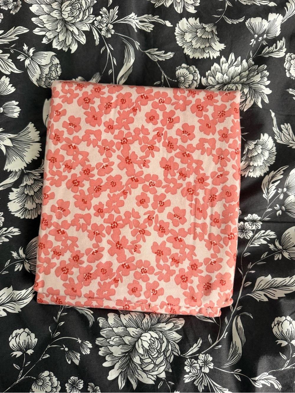 Target Peach Floral Twin / Twin XL Sheet Set